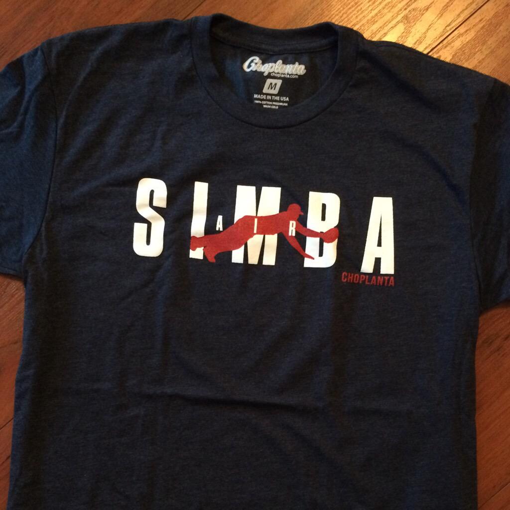 Choplanta's tweet photo. Did you know a Lion can leap 36 feet? #AIRSimba @Andrelton http://t.co/2c6pzR81Ar