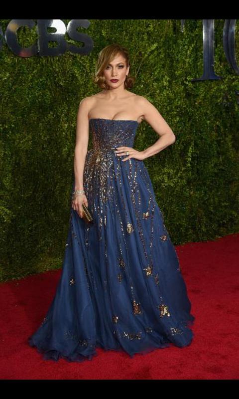 9c4da92334af433's tweet photo. #LoveJlo #TonyAwards #TonysRedCarpet
#BeautifulJlo #LoveThisPhotos http://t.co/LJSt4QdK1p
