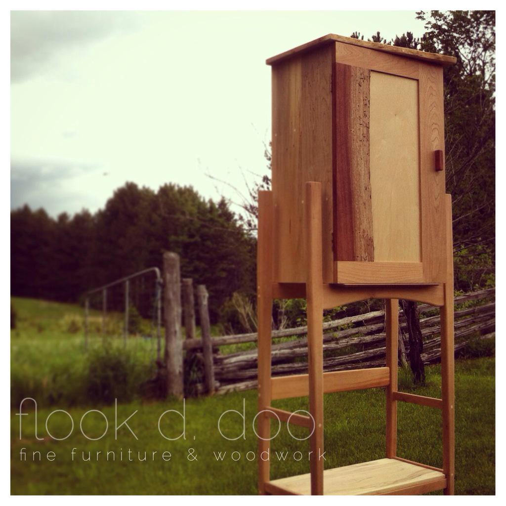FlookDDoo's tweet photo. #BlackCherry #SpaltedMaple &amp; #Jatoba Standing #Beckley #Cabinet #TheNewArtFestival http://t.co/9Oxj3addeF