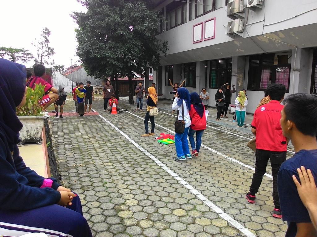 PORSANTA 2015 DIMULAI dengan Lomba Balap Karung.