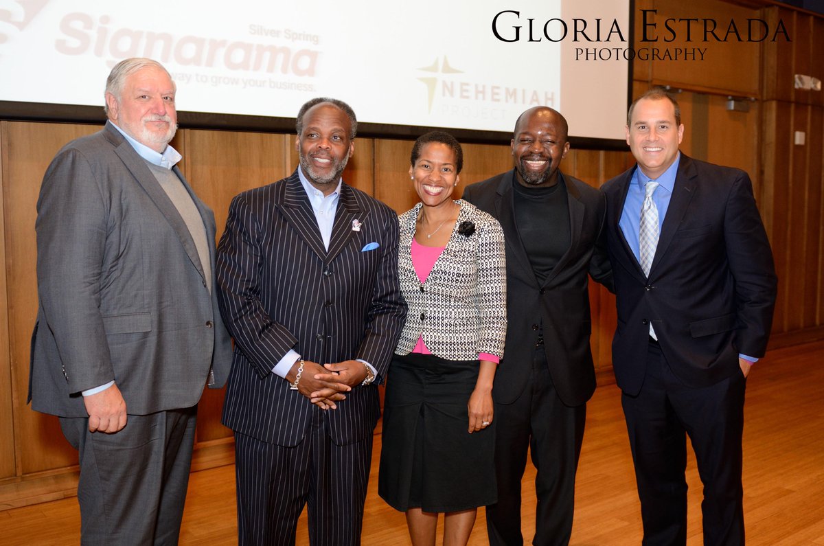 kellytleonard's tweet photo. Thanks DMV biz leaders & clergy who supported Friday's @nehemiahprject networking & benefit b'fast #NPConnect15 http://t.co/mk3hEOEvJB