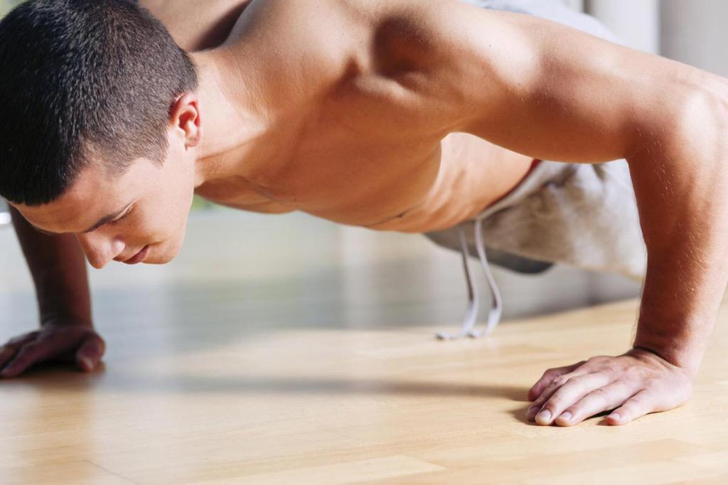 ViralFeedd's tweet photo. The best exercises you can do at home to get fit!

👉 http://t.co/XEo4A5phlj http://t.co/bdtaVS5kl1