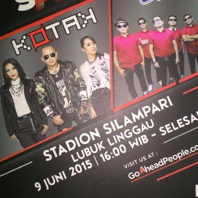 "<a href="/kotakband_/">Official KOTAK</a>: Lubuklinggau ayo merapatzzz beraksi dan ber RockNLove bareng tgl 9 juni yeah \m/ "