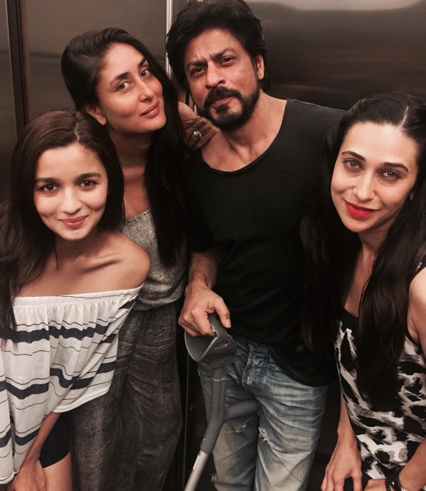iemRahul_'s tweet photo. ONLY #KARSHIMA LOOKS SOMETHING DIFFERENT
& I WANT A @iamsrk , @aliaa08 MOVIE :P http://t.co/pxuk3sKxZh