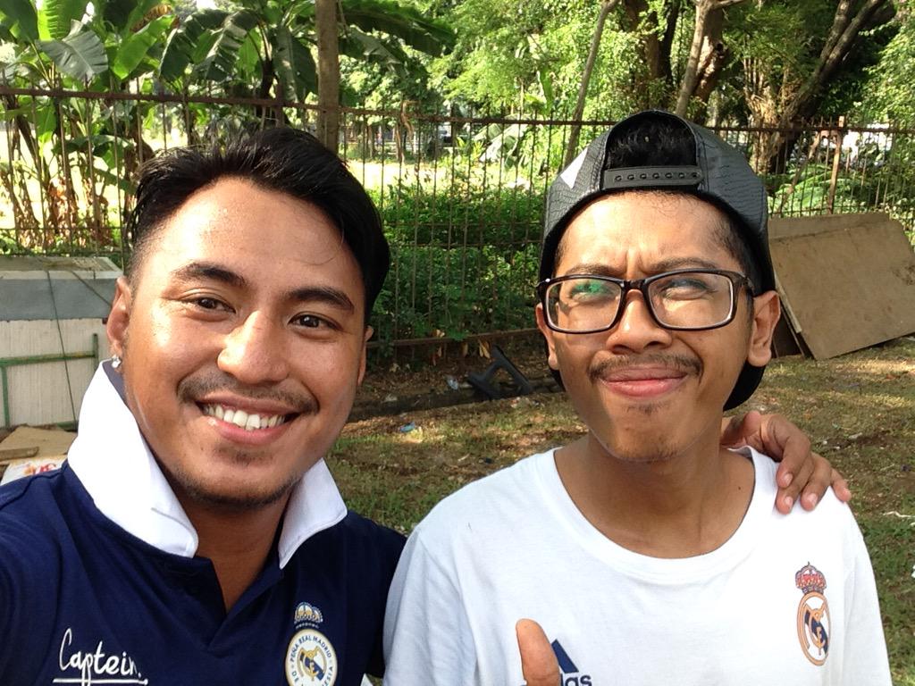 Keceriaan Panitia dan pemain Futsal PRMI JKT Di acara <a href="/SAFE_Indonesia/">Soccer & Futsal Expo</a> kemarin..#SelfieYesterday