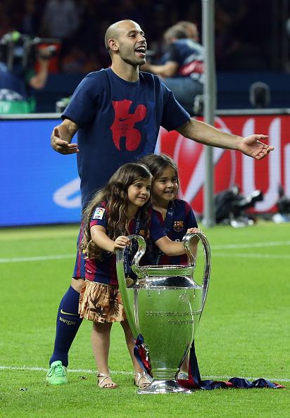 Happy Birthday, Javier Mascherano.

3 La Liga
3 Copa del Rey
2 UCL
2 Spanish Super Cup
1 UEFA Super Cup
1 CWC

Rock. 