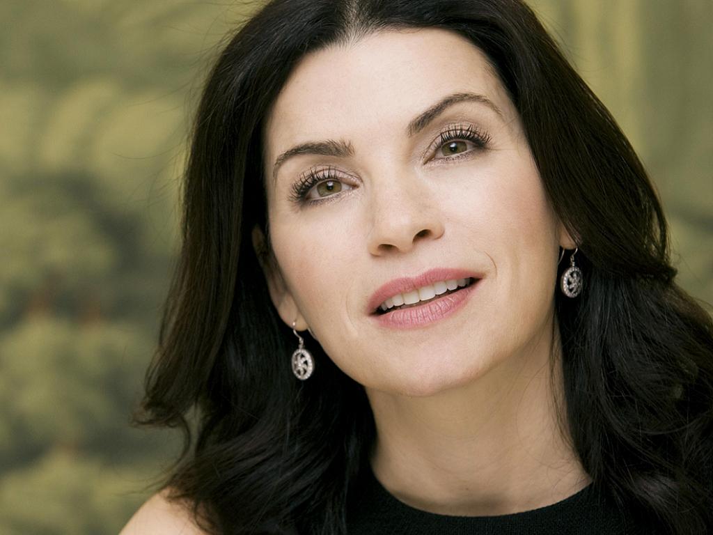 Happy Birthday, Julianna Margulies!! 