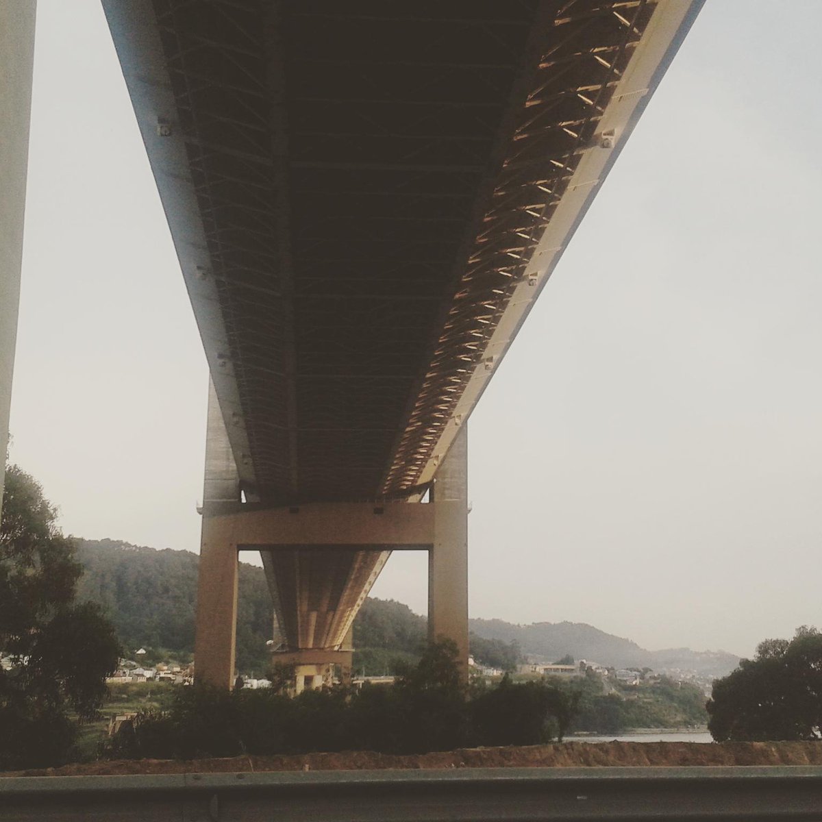 arantxaestevez's tweet image. Onte aproveitando o tempo no atasco de volta da visita anual á praia #PontedeRande #RíadeVigo