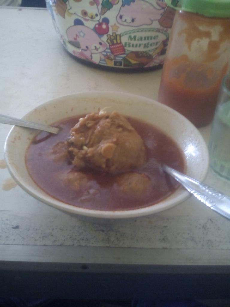iis16021995's tweet photo. Pengen bakso.. http://t.co/c75pzGsTzH
