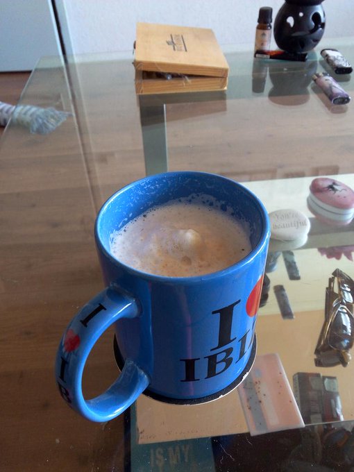 My coffee got nipple or my nipple got coffee!! Morning all, #MondayRequests? Tweet me! http://t.co/t<a href="/tag/mondayrequests"class="tags"><span>#mondayrequests</span></a>