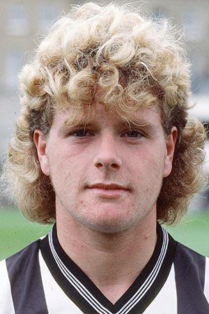 Happy 48th birthday to the genius that is Paul Gascoigne. 