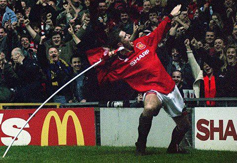 Happy 44th Birthday, Lee Sharpe !! 