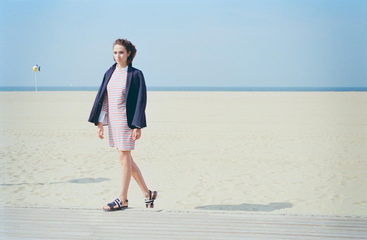 Chloe_Stora's tweet photo. Un article @WhoWhatWear sur un #mustave : le #navy #blazer. http://t.co/SzCENlp47I
Blazer #Mathis by #ChloéStora http://t.co/TQPDqpxy4D