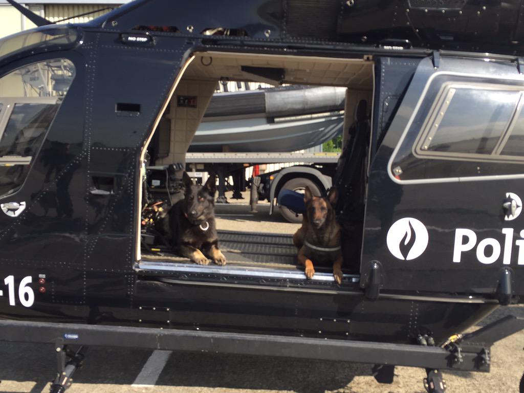 Opleiding bij de luchtsteun. <a href="/PolitieKASTZE/">Politiezone KASTZE</a>