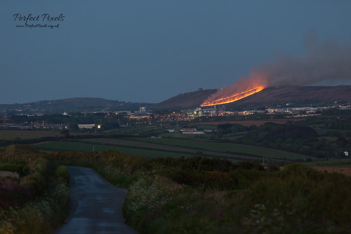 PerfectPixelsUk's tweet image. My view of last nights fire, gives a sense of scale