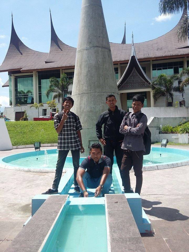 JR_Agung's tweet photo. HAhahahahahahah :v :v http://t.co/1unOj5bu2i
