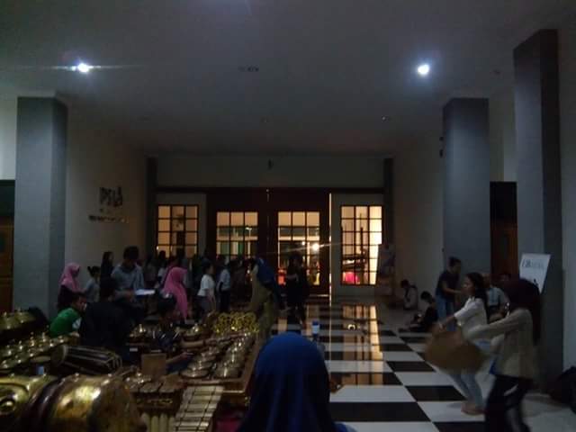 Proses Pentas Mandiri <a href="/mahasiswamlg/">Mahasiswa ½ Malang</a> <a href="/eventmalang/">Event Malang</a> <a href="/AcaraMahasiswa/">IG & Tiktok: AcaraMahasiswa</a> <a href="/acara_malang/">malang event</a> <a href="/infoUB/">IG - LINE : infoub</a> don't miss it yreah guys..