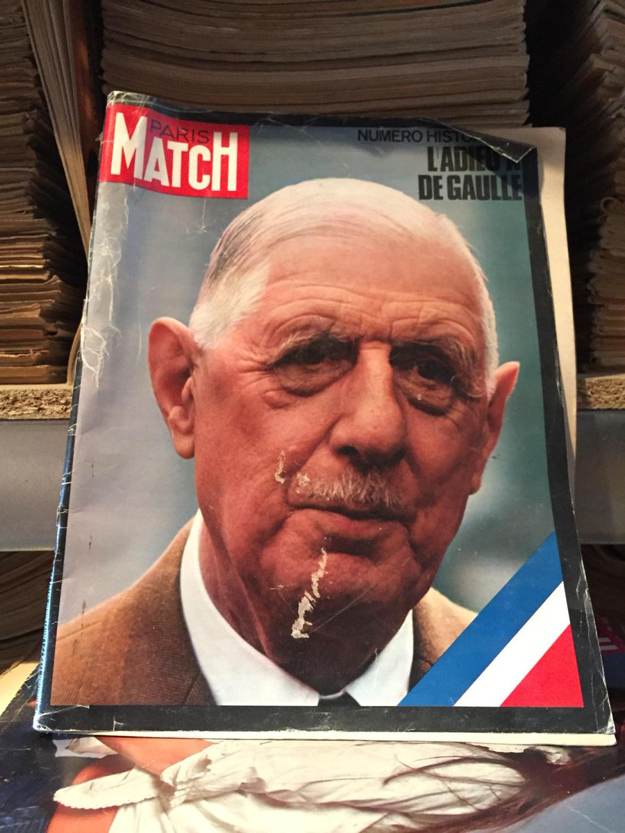 CyrilPetit's tweet photo. "L'adieu à De Gaulle" en une de @ParisMatch en 1970. #PaperLive http://t.co/RVtF6yrAiN