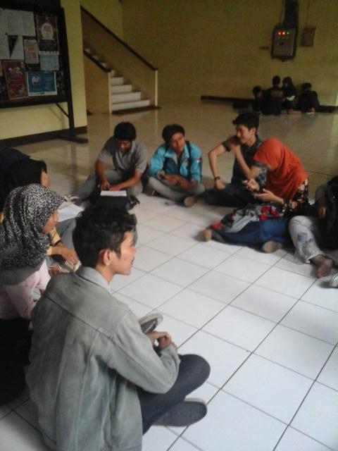 bemfibundip's tweet photo. Soree, kita lagi roadshow bersamaaa temen"... @OlahragaFIB http://t.co/YGT9kxuig3