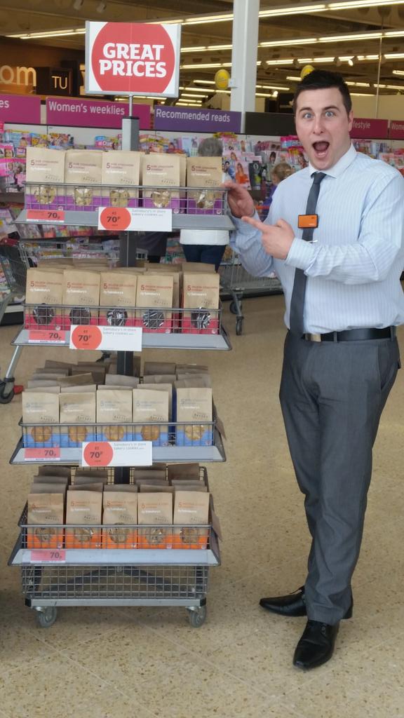 Cookies for just 70p!! 😄 that'll "dough" nicely #BadJoke #Cookies #Sainsburys #Swadlincote #N11