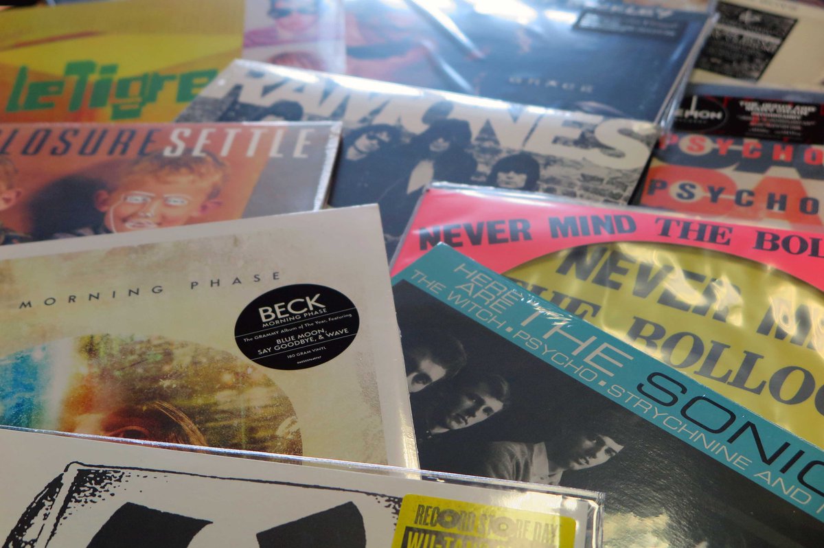 ApoloStore's tweet image. Mandanga de la buena en Apolo Store: Beck, Courtney Barnett, Of Montreal, Foo Fighters... #Vinyl #primaverasound #BCN