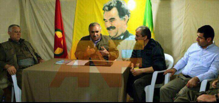 Memleketim_36's tweet photo. Binlerce Mahsun İnsanın ve Askerin Katili bir Terör Örgütü'ne Bağlı olanı destekleyip
OY veriyorsan HAYSİYETSİZSİN http://t.co/SWIjk6jijG