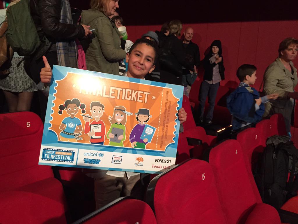 <a href="/UNICEFKRFF/">KinderrechtenFilms</a>: Hoofdrolspeler van 'Verkochte vrienden' <a href="/Hulstschool/">WgvandeHulstschool</a> is blij met finale ticket