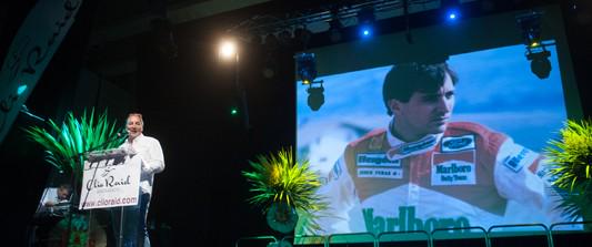 dmotor_es's tweet photo. Chus Puras presenta en un vídeo el @ClioRaid 2016 http://t.co/Zkp7WQn4hu #dmotor http://t.co/RPdq2kn3DB