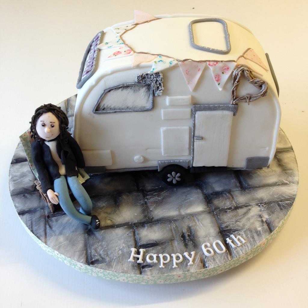 LottiesCakeCo's tweet photo. .. And a little caravan cake (shabby style!) x http://t.co/b6uKWCTlVv
