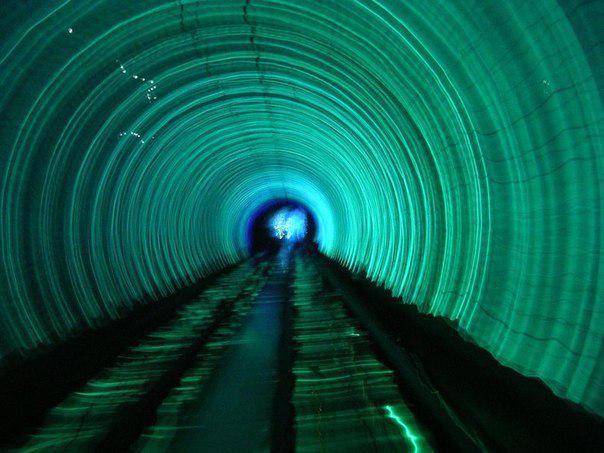 Туннель данных. Туннель данных. Туннель данных. Волгоград метротрам в тоннеле. Туннель сюэшань тайвань.