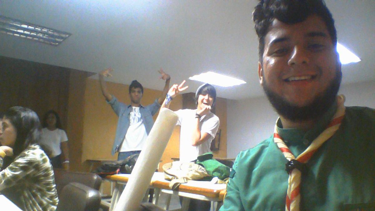 ghostinthebike's tweet photo. #DiaDelUniforme #RegionLara #RetoSelfie @OjoScout @scoutsvenezuela @GUARITOS_SCOUTS @GsLaSalleBqto http://t.co/MtYcJgRNrx