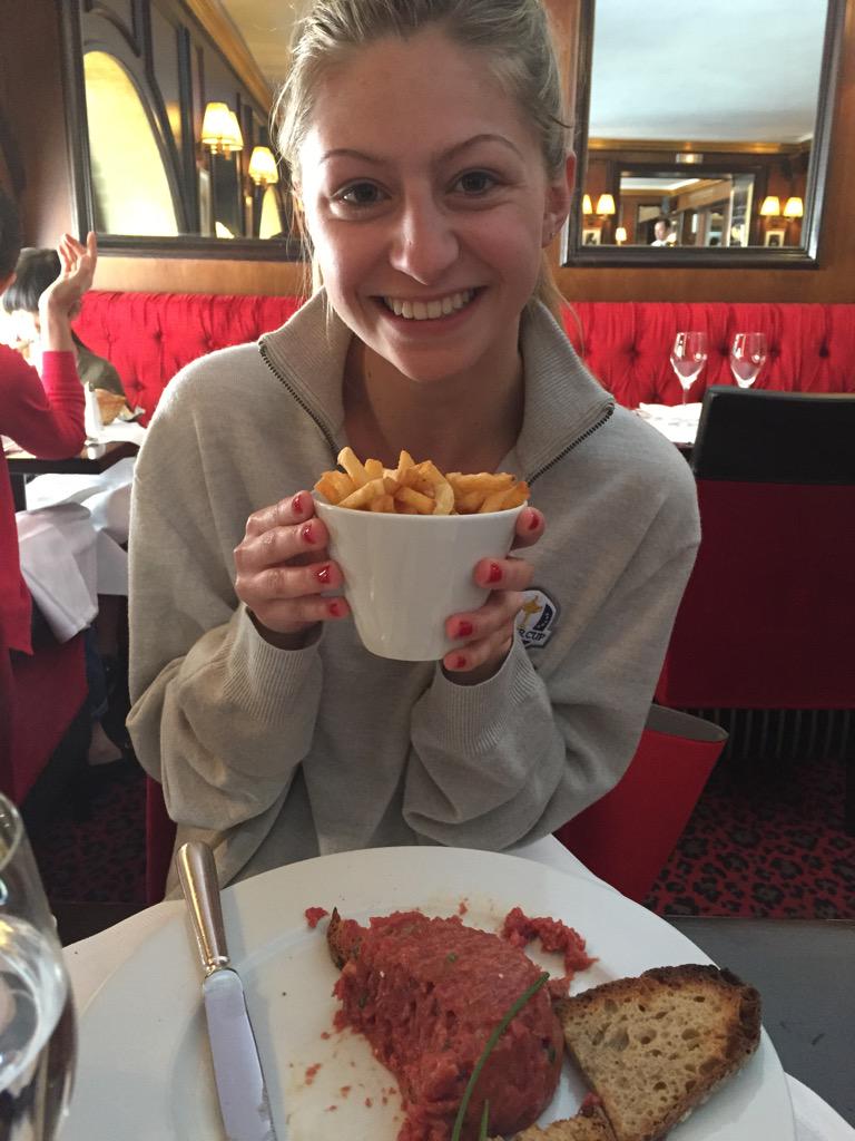 swad_ed's tweet photo. Kristin ordered French fries in Paris. http://t.co/rYPebUV59k