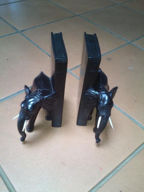 UberDuka's tweet photo. For the book lovers, these ebony sculptured book ends are just for you!

Get a pair 👉 http://t.co/ictp7y3a6u http://t.co/OSOkO1a1Gm