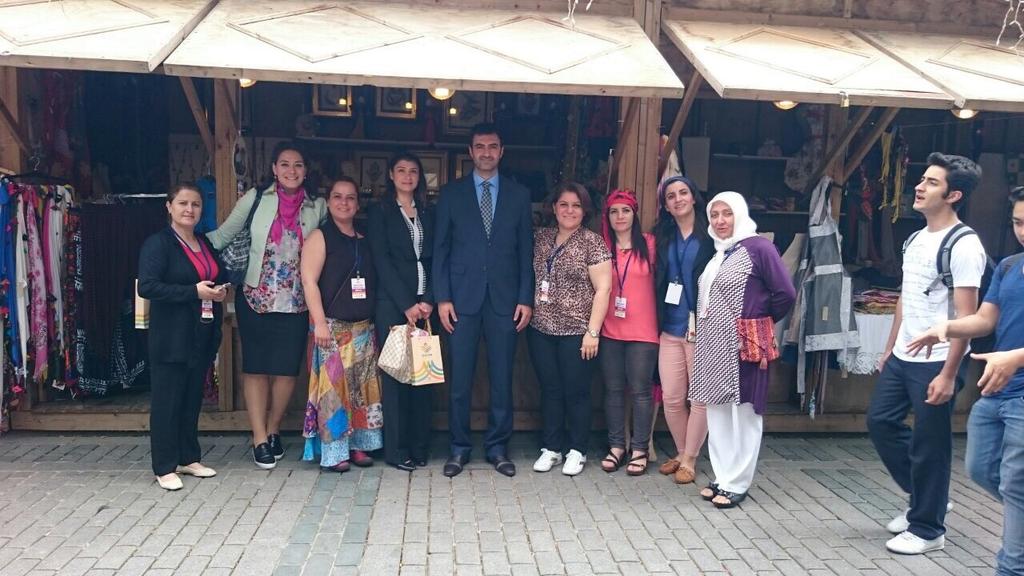 29 Mayıs'a kadar gezilebilir.Sevgili dostlarla @alisinanoglu1 @Av_PINARELDEM ÇATOM Kadınlarının el emeği ve göz nuru.