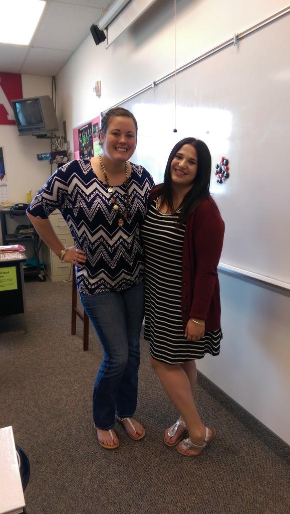 gabilynn1's tweet photo. Kay it's finally hitting me. I am going to miss all these cute teachers faces😢🎓 http://t.co/4X72AuVjVd