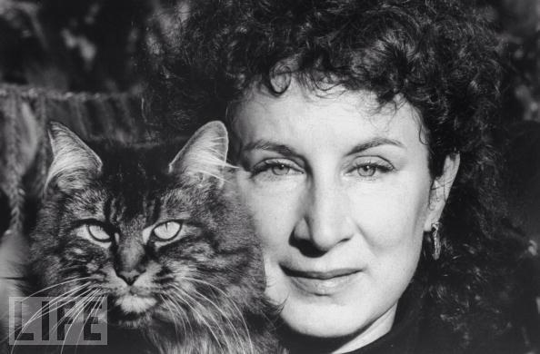 Margaret Atwood besöker oss den 2 juni kl 17! Välkomna!