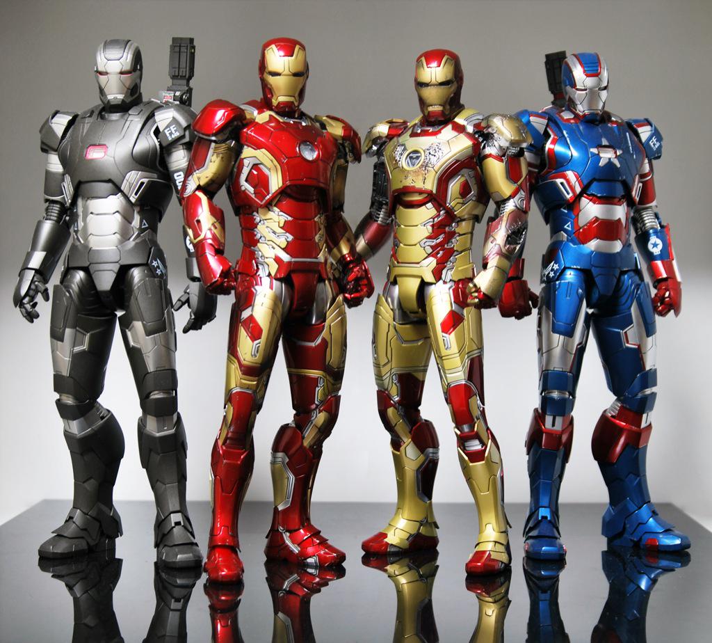 Avengers: Age of Ultron - Mark 43 \u0026 War Machine Mark 2 × Mark 42 \u0026 Iron  Patriot [Movie Masterpiece Diecast] #hottoys, image size:1024x924