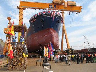 a68d449442984c3's tweet image. 이렇게 웅장한 선박을 건조할 수 있는 SLS조선을 가로채 불법으로 처분하여 횡령한 집단이 이명박 일당이라는 사실에 충격과 놀라움을 금할 수 없습니다.