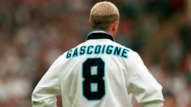 L\anglès Paul Gascoigne fa 48 anys. Migcampista tot terreny, amant de la mala vida. Happy birthday 