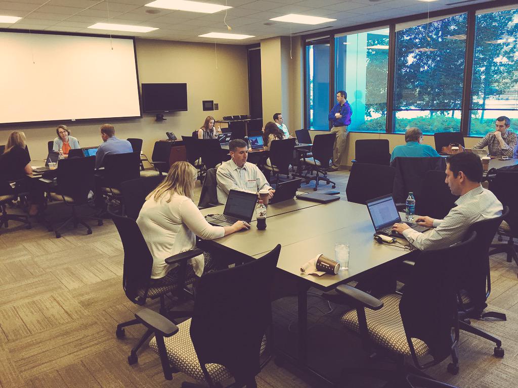 espnguyen's tweet photo. Great turnout for #weworkunbound today. Thanks to @Hohertz3 for hosting! #unbound #futureofwork http://t.co/nddsJWHXfM