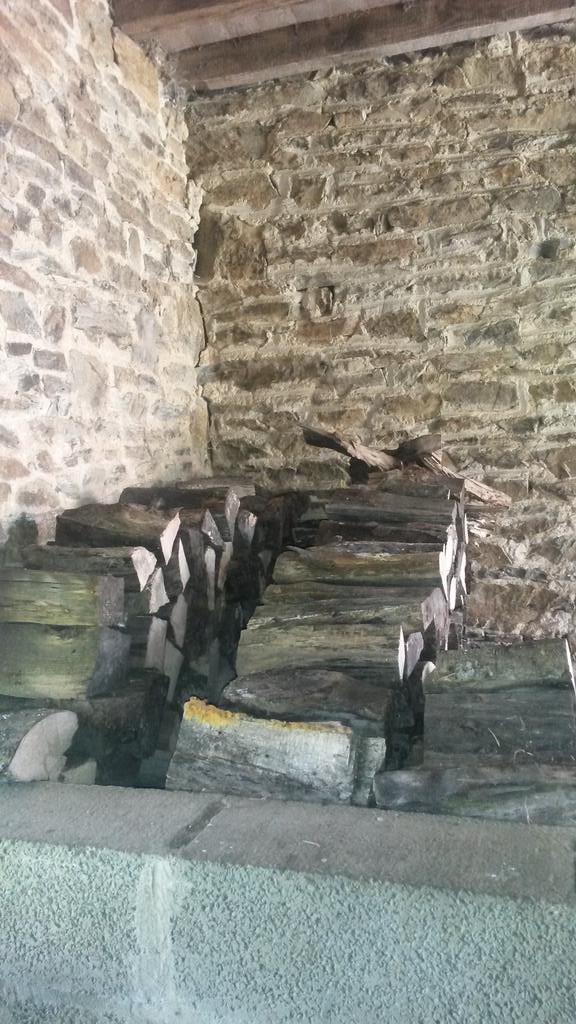 danny_where's tweet image. Nearly done. About 2 meters(6.5 ft) tall and 3 rows deep @firemanlala @gemmakitty12 @timcognito1972 #Exercise4Health