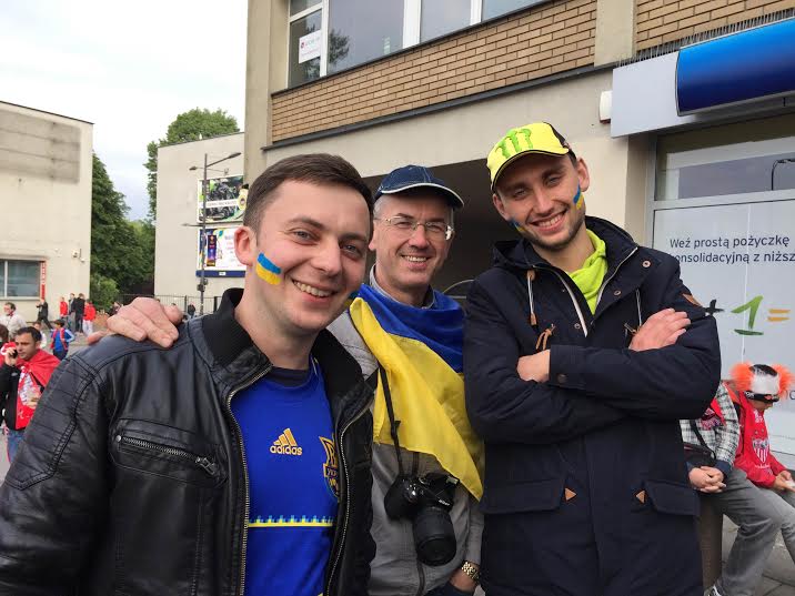 Goal_India's tweet image. And here are #BeOneWith_Dnipro fans from the fanzone #UELfinal