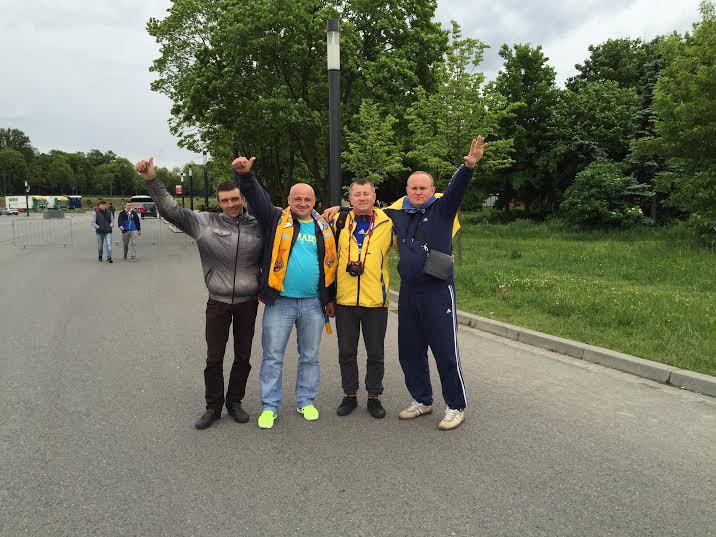 Goal_India's tweet image. And here are #BeOneWith_Dnipro fans from the fanzone #UELfinal