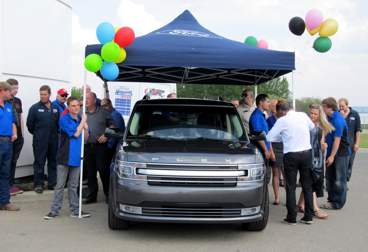 LacombeFord's tweet photo. What an afternoon @LacombeFord. Delivered the Flex Laurie MacIntosh won on The Ellen Show. #EllenDeGeneres #Ford http://t.co/xH4wQqOtQD