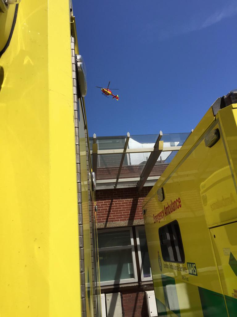 Carolin60600374's tweet photo. @LDNairamb landing at St George's today #helicopter #London #stgeorges #airambulance http://t.co/GysyNrwmmv