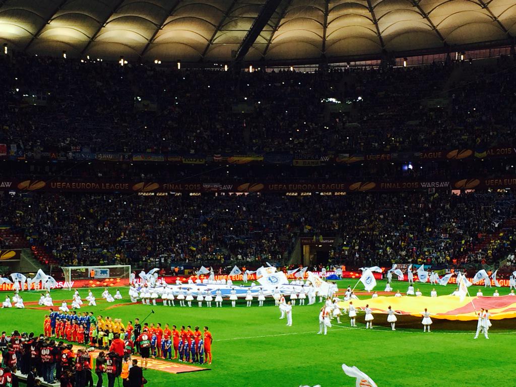 geekofsports's tweet image. Spectacular #ELfinale @EuropaLeague Vamos @GrzegKrychowiak Gratulacje!!! :)