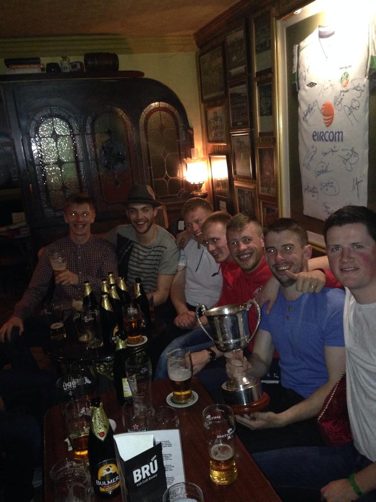gazwallace's tweet photo. Nice to win something with your own #wearehibs 😉😉😉🎣🎣🎣🎣 http://t.co/1njSpNUKDP
