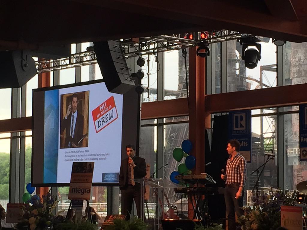 thevalleyledger's tweet photo. #GLVR #PropertyBrothers http://t.co/OiJQx6K5M5