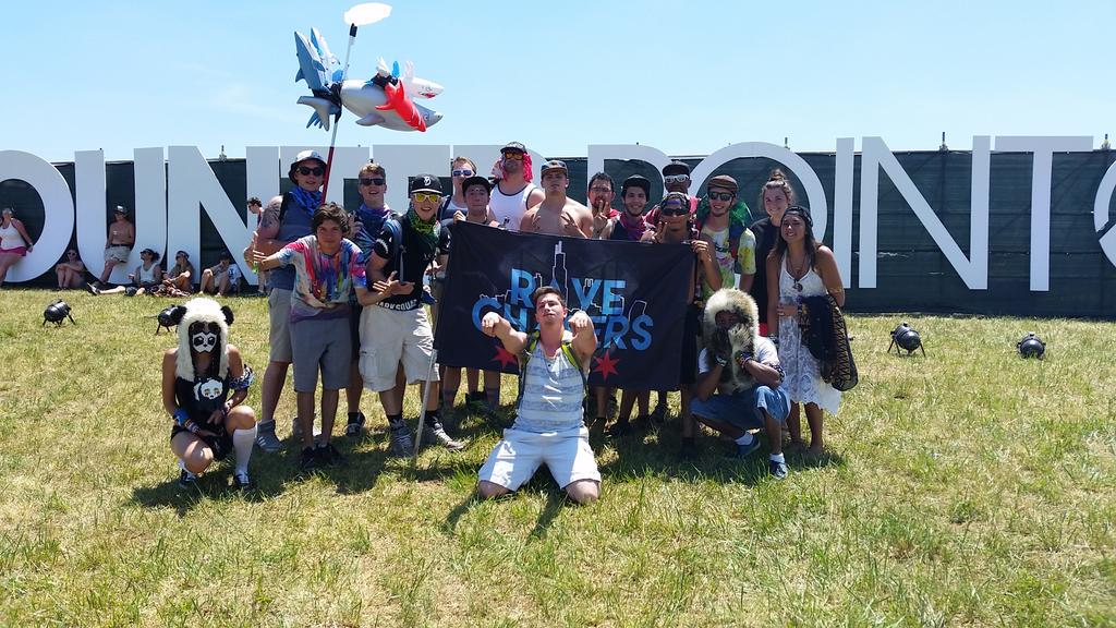 JRobertson_8's tweet photo. @RaveChasers meets @GAedmFamily at #counterpoint2015 !! Featuring @WisconsinEDMfam @RaveChappelle @ravepandaa and me! http://t.co/J8bnlbyWKZ