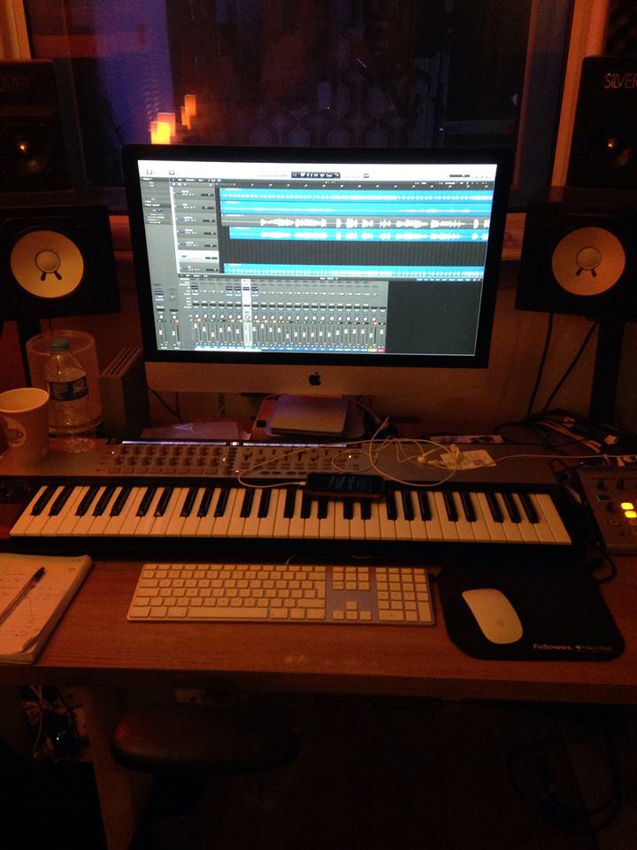 SSaharaSnow's tweet photo. Why yes, the EP is going fantastic, Thanks for asking! #Metal #Recording #BlowYourMind1000Times http://t.co/H9nEWpzpGm